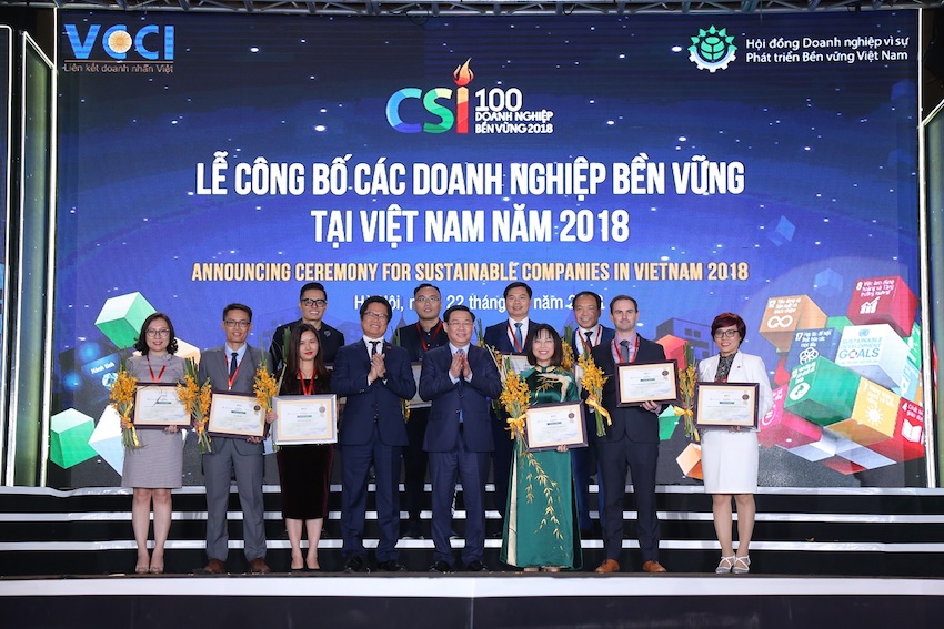 Vinamilk[-]nhận[-]bằng[-]khen[-]của[-]Thủ[-]tướng[-]Ch&iacute;nh[-]Phủ[-]về[-]ph&aacute;t[-]triển[-]tam[-]n&ocirc;ng[-]bền[-]vững
